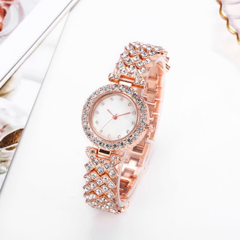 Fashion Simple Women's Quartz Watch Diamond Alloy - 𝓢𝓱𝓸𝓹𝓵𝓮𝓬𝔂