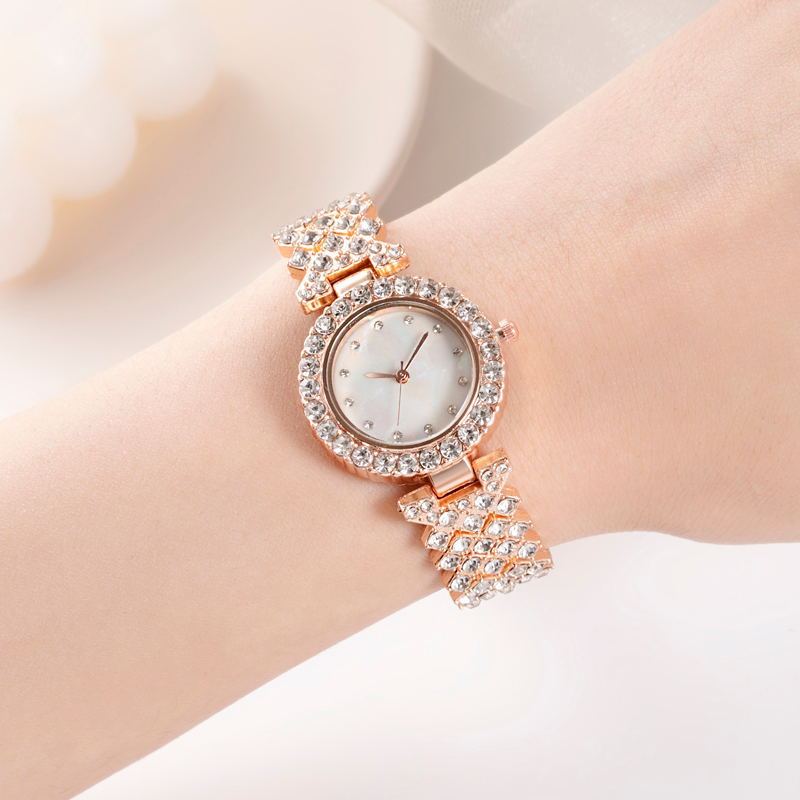 Fashion Simple Women's Quartz Watch Diamond Alloy - 𝓢𝓱𝓸𝓹𝓵𝓮𝓬𝔂