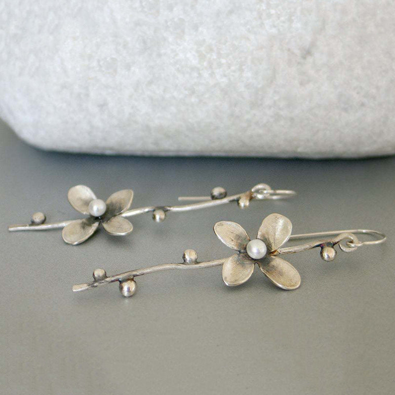 Bohemia Style Retro Simple Flower Pearl Earrings