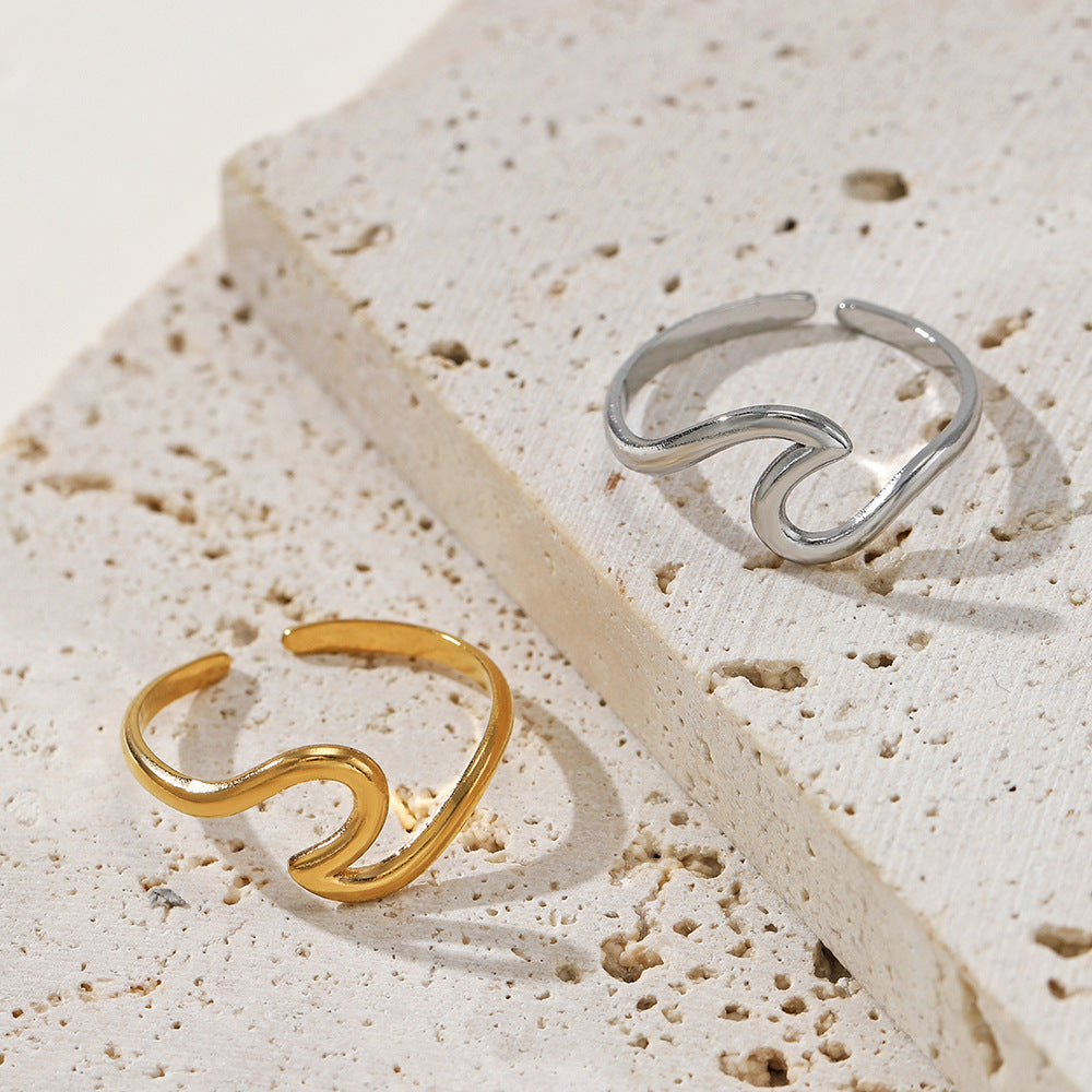 A Niche Design 304 Stainless Steel Hydraulic Ring For Women