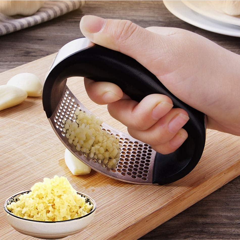 Stainless Steel Garlic Masher Garlic Press Household Manual Curve Fruit Vegetable Tools Kitchen Gadgets - 𝓢𝓱𝓸𝓹𝓵𝓮𝓬𝔂