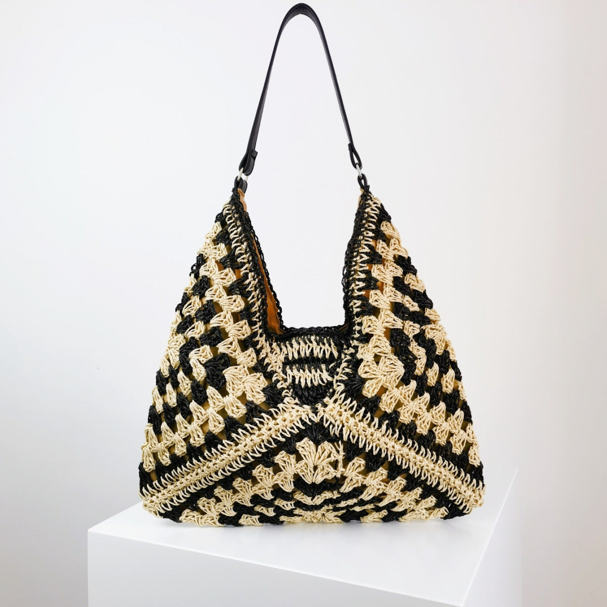 Women's Fashion Handmade Straw Woven Hollow Contrast Color Weave Shoulder Bag - 𝓢𝓱𝓸𝓹𝓵𝓮𝓬𝔂