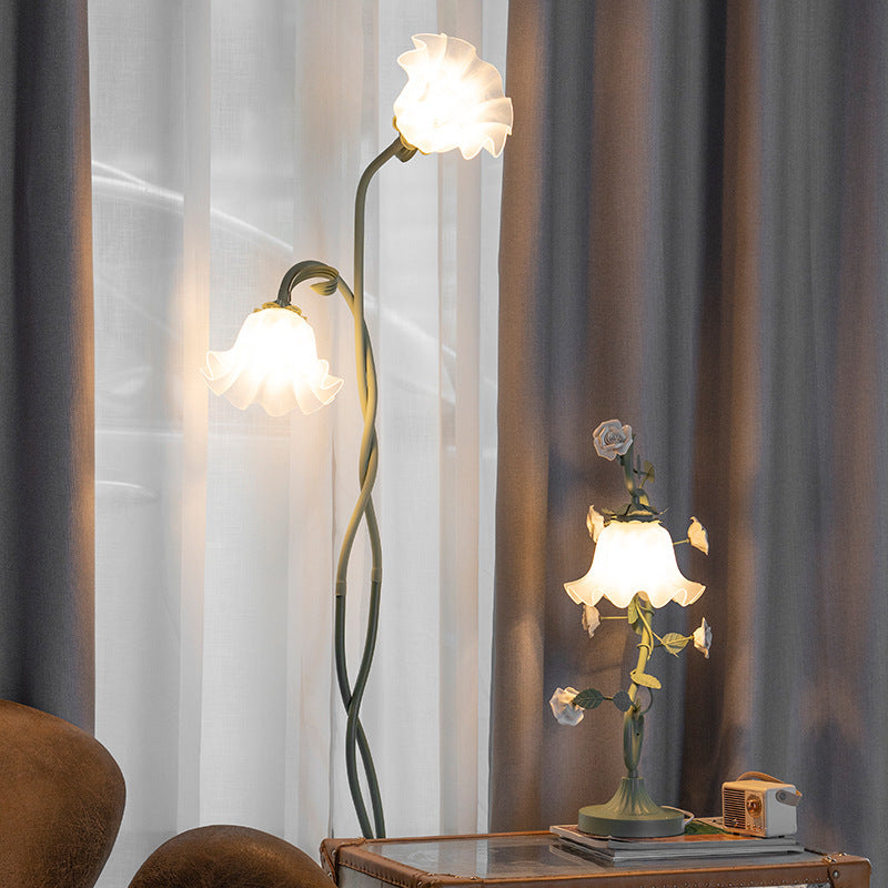 Cream Style Floor Lamp Living Room French Pastoral Bedroom Atmosphere Flower Lamp - 𝓢𝓱𝓸𝓹𝓵𝓮𝓬𝔂