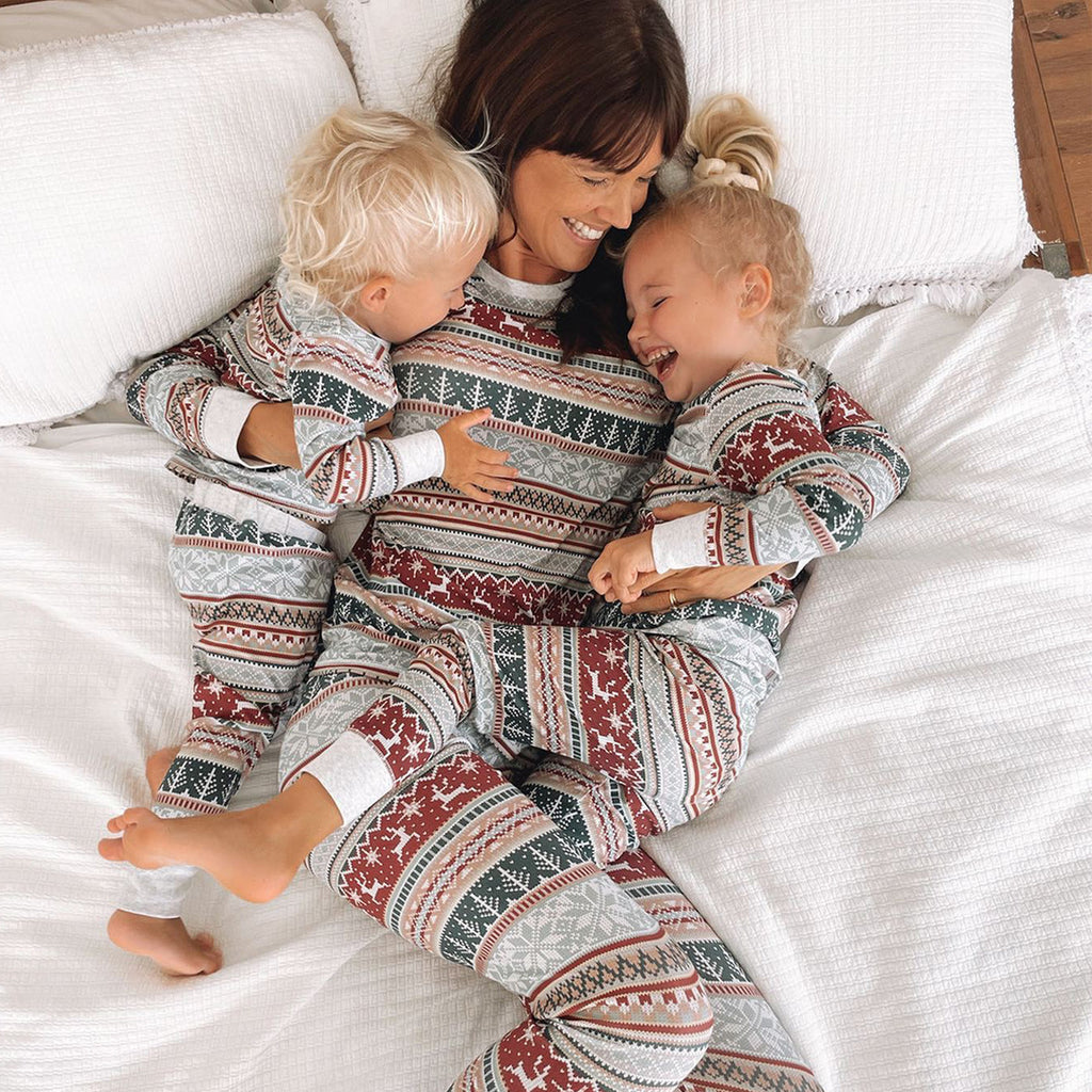 Christmas Fashion Home Wear Family Set - 𝓢𝓱𝓸𝓹𝓵𝓮𝓬𝔂
