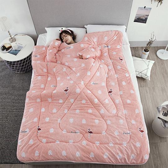 Winter Lazy Quilt with Sleeves - 𝓢𝓱𝓸𝓹𝓵𝓮𝓬𝔂