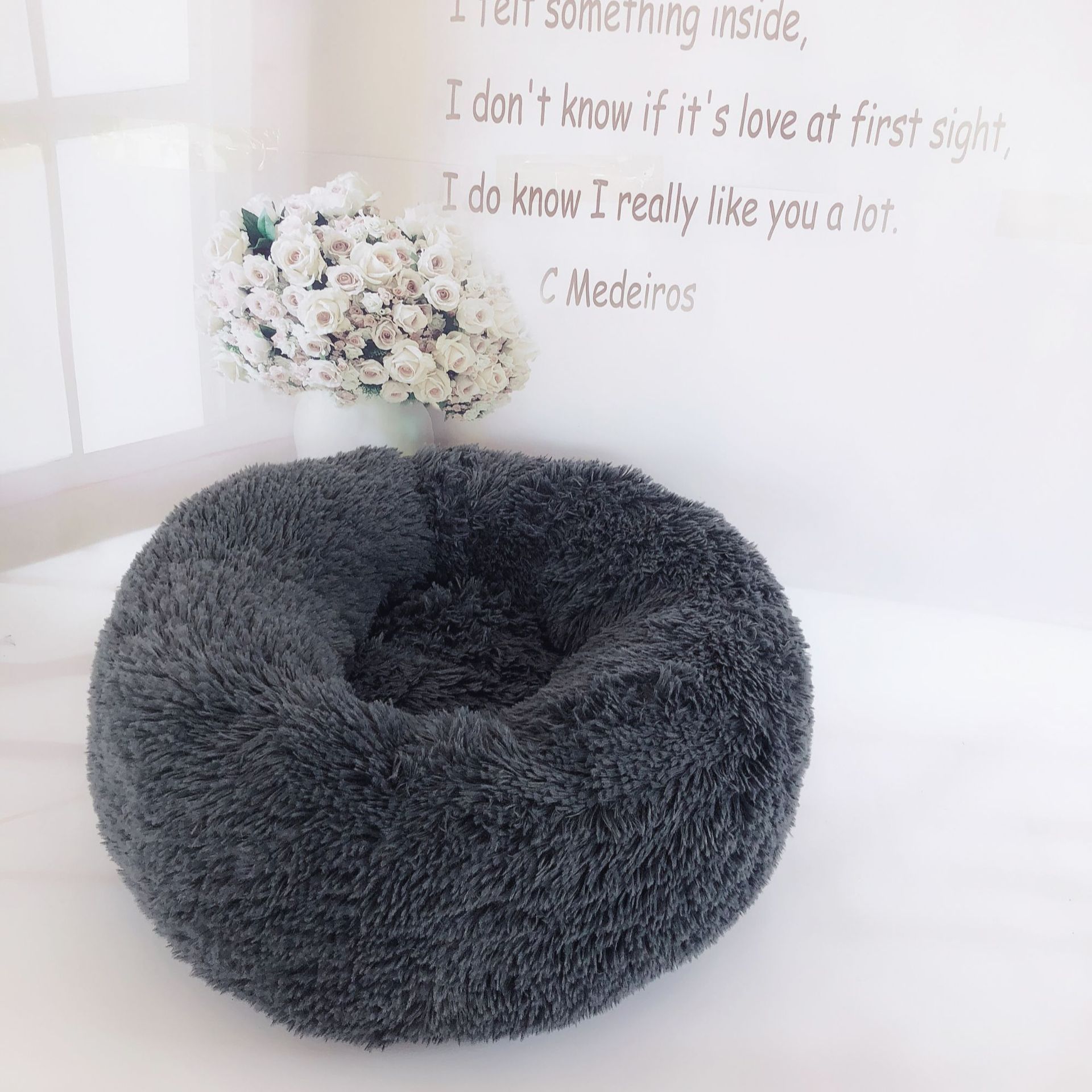 Plush pet nest - 𝓢𝓱𝓸𝓹𝓵𝓮𝓬𝔂