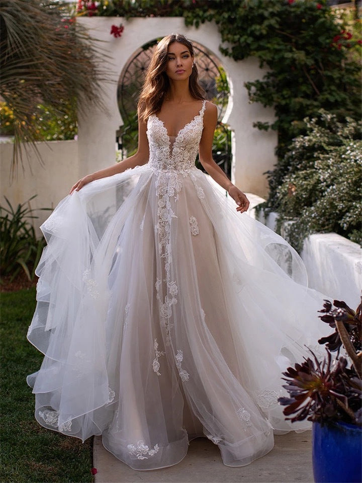 New Slim And Deep V Suspender Light Wedding Dress - 𝓢𝓱𝓸𝓹𝓵𝓮𝓬𝔂