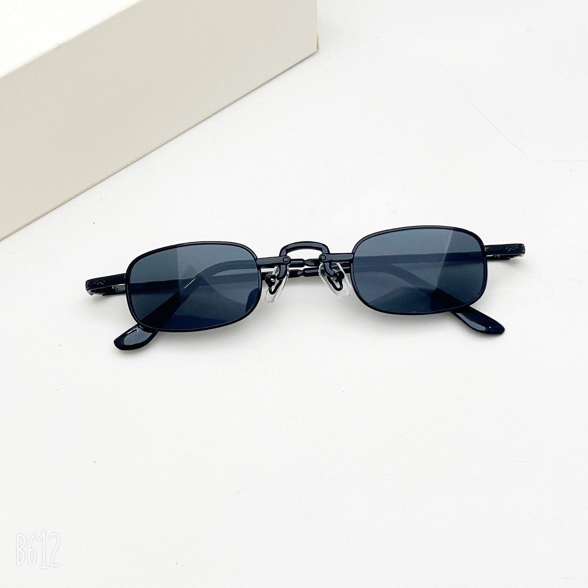 Retro Hip Hop Sunglasses Trend - 𝓢𝓱𝓸𝓹𝓵𝓮𝓬𝔂