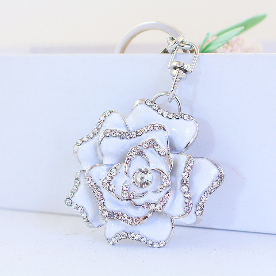 Flower Metal Pendant Key Chain - 𝓢𝓱𝓸𝓹𝓵𝓮𝓬𝔂