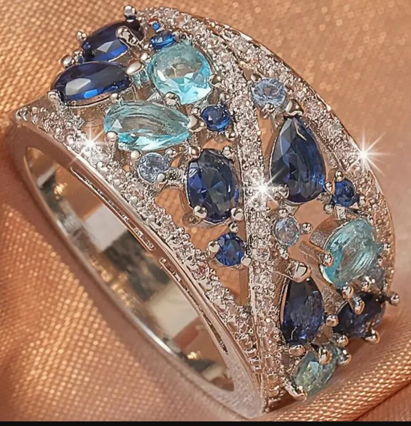 Blue Zircon Women's Hollow Ring