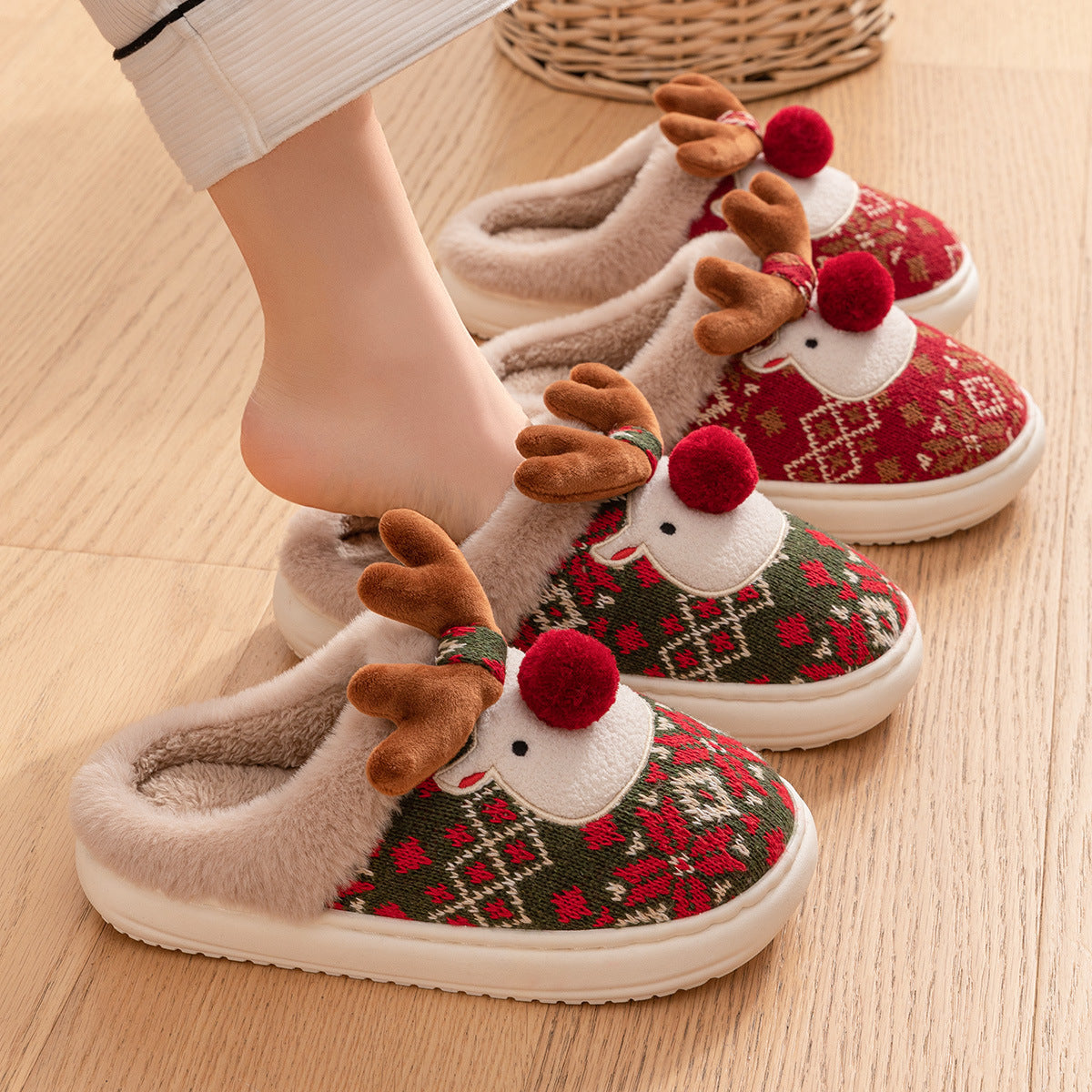 Cute Christmas Elk Plush Slippers Winter Ins Fashion Non-slip Floor Bedroom Home Slippers For Women Fuzzy House Shoes - 𝓢𝓱𝓸𝓹𝓵𝓮𝓬𝔂
