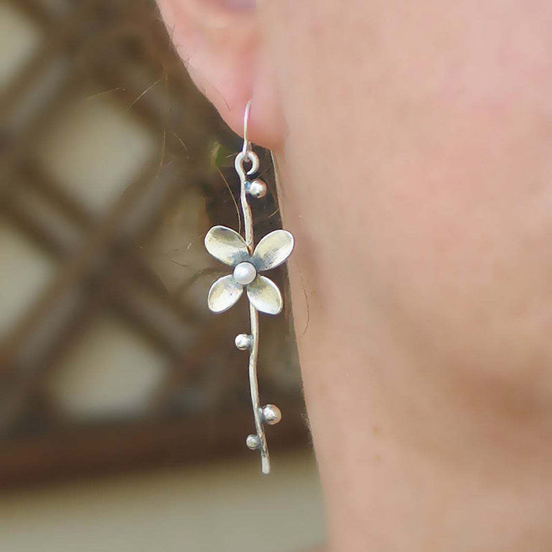 Bohemia Style Retro Simple Flower Pearl Earrings