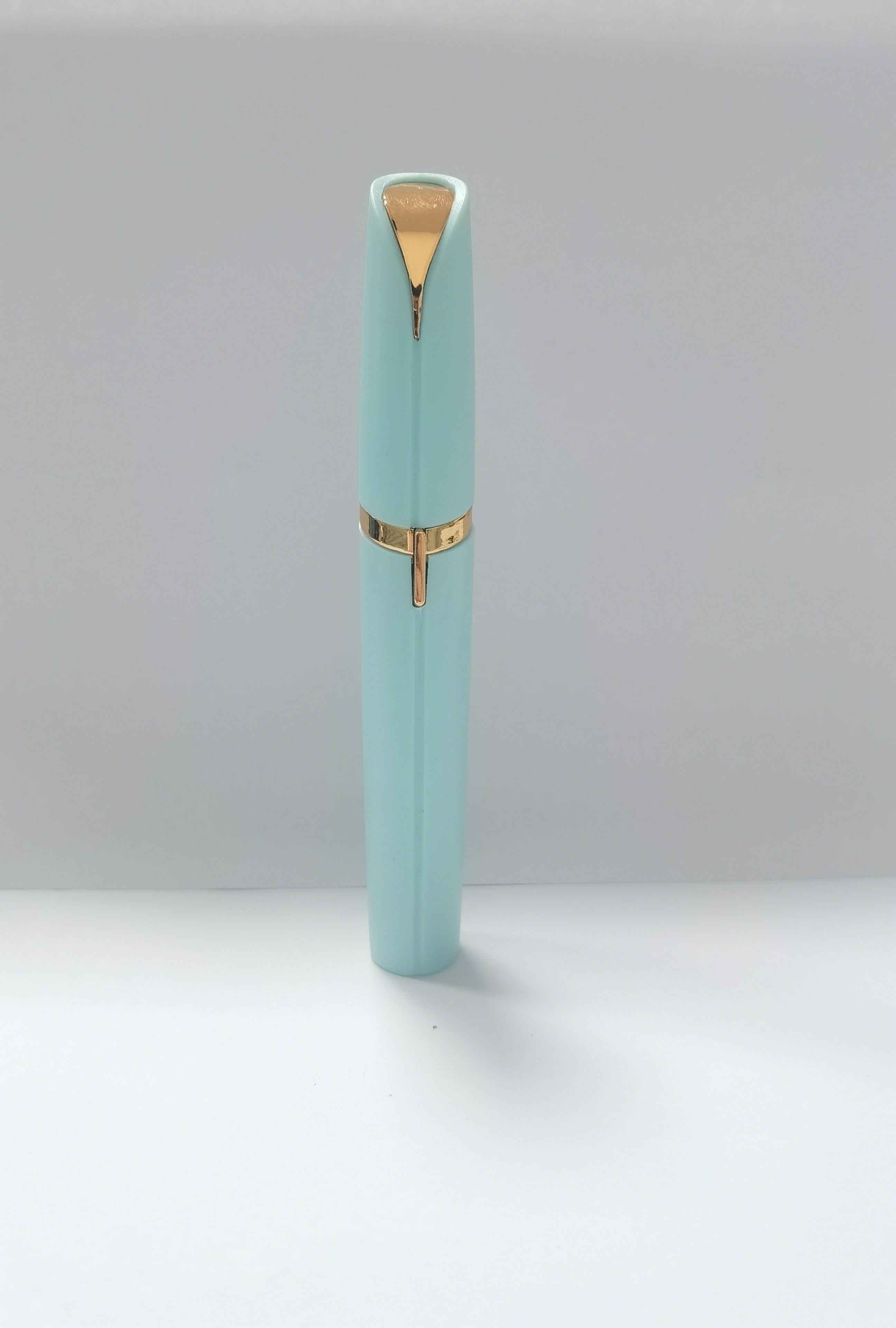 Mini Electric Eyebrow Trimmer Lipstick Brows Pen Hair Remover Painless Razor Epilator with LED Light - 𝓢𝓱𝓸𝓹𝓵𝓮𝓬𝔂