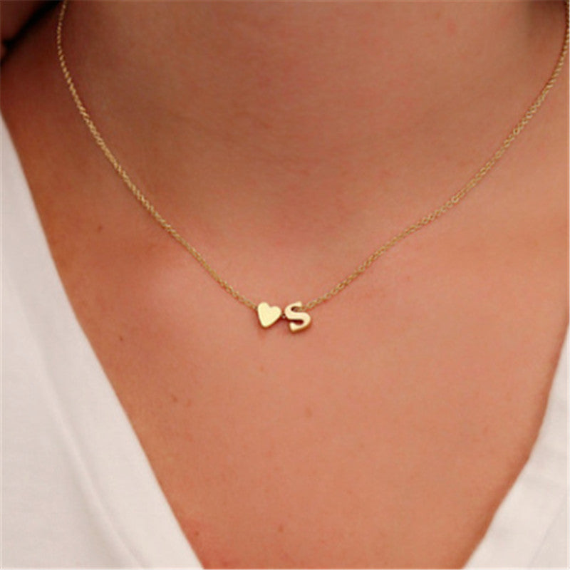 Peach Heart Shaped Letter Necklace Clavicle Chain Necklace - 𝓢𝓱𝓸𝓹𝓵𝓮𝓬𝔂