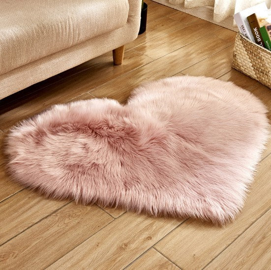 Plush Heart Shaped Carpet Non-Slip Mat Fluffy Rug Floor Mat Blanket Sofa Cushion Foot Pad Carpets For Living Room Home Decor - 𝓢𝓱𝓸𝓹𝓵𝓮𝓬𝔂