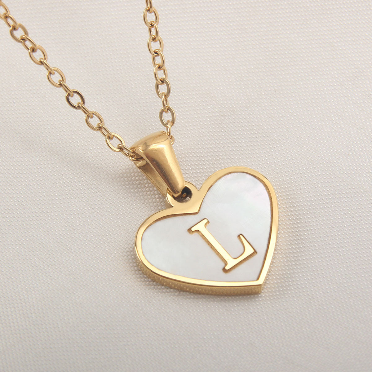 26 Letter Heart-shaped Necklace White Shell Love Clavicle Chain Fashion Personalized Necklace For Women Jewelry Valentine's Day - 𝓢𝓱𝓸𝓹𝓵𝓮𝓬𝔂
