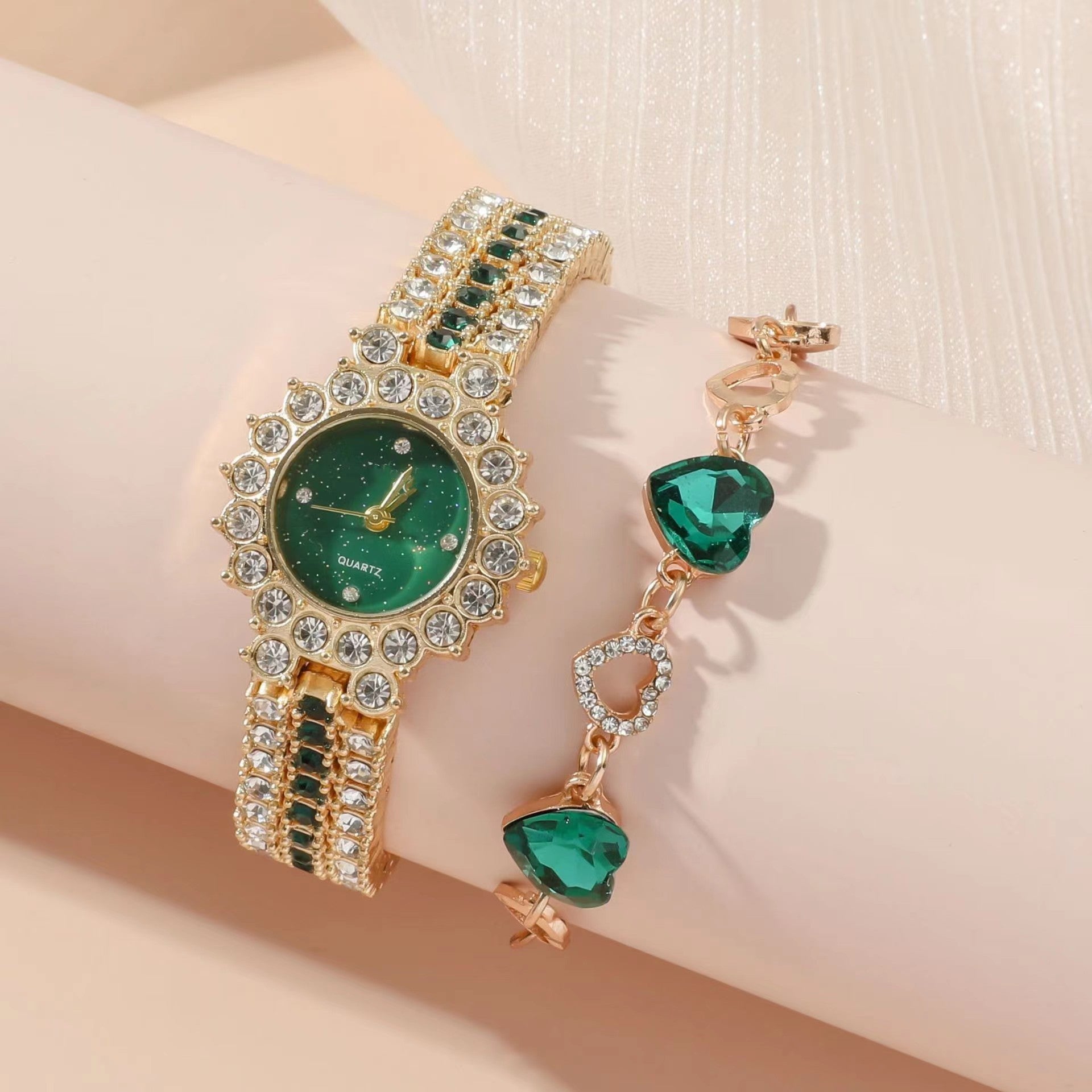 Popular Small Green Watch Women's Steel Belt Quartz Watch Ring Gift Set Boxed Five-piece Set - 𝓢𝓱𝓸𝓹𝓵𝓮𝓬𝔂