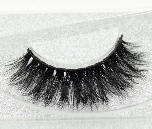 Faux Aurelia Eye Lashes - 𝓢𝓱𝓸𝓹𝓵𝓮𝓬𝔂