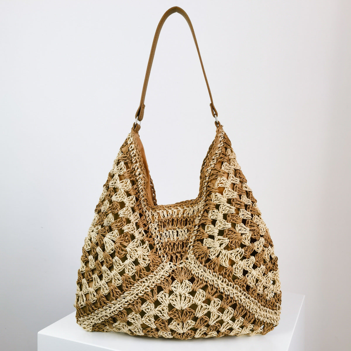 Women's Fashion Handmade Straw Woven Hollow Contrast Color Weave Shoulder Bag - 𝓢𝓱𝓸𝓹𝓵𝓮𝓬𝔂