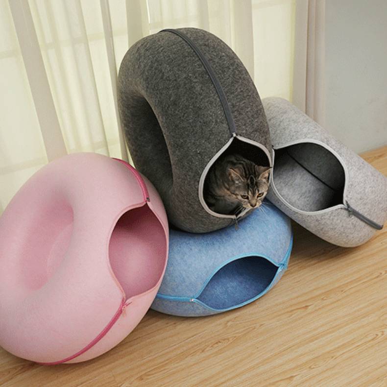 Four Seasons Available Cat Round Felt Pet Nest - 𝓢𝓱𝓸𝓹𝓵𝓮𝓬𝔂