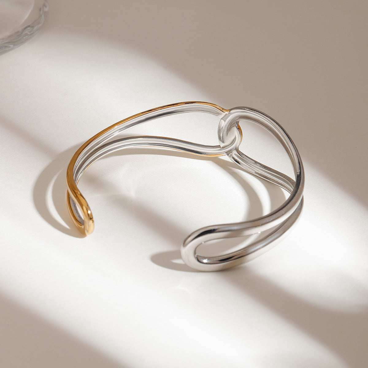 Noria Two Tone Gold Bangle - 𝓢𝓱𝓸𝓹𝓵𝓮𝓬𝔂