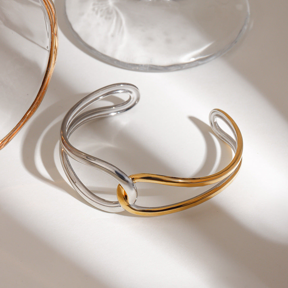 Noria Two Tone Gold Bangle - 𝓢𝓱𝓸𝓹𝓵𝓮𝓬𝔂