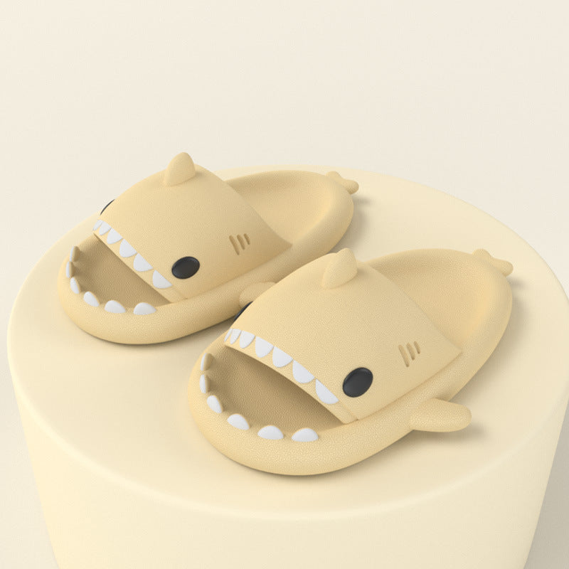 Adult's Slippers Indoor Outdoor Funny Shark Cartoon - 𝓢𝓱𝓸𝓹𝓵𝓮𝓬𝔂
