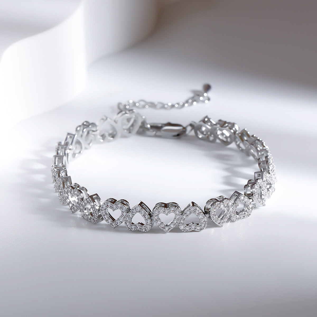 Girl's High-grade Diamond Bracelet With Full Diamond Heart - 𝓢𝓱𝓸𝓹𝓵𝓮𝓬𝔂