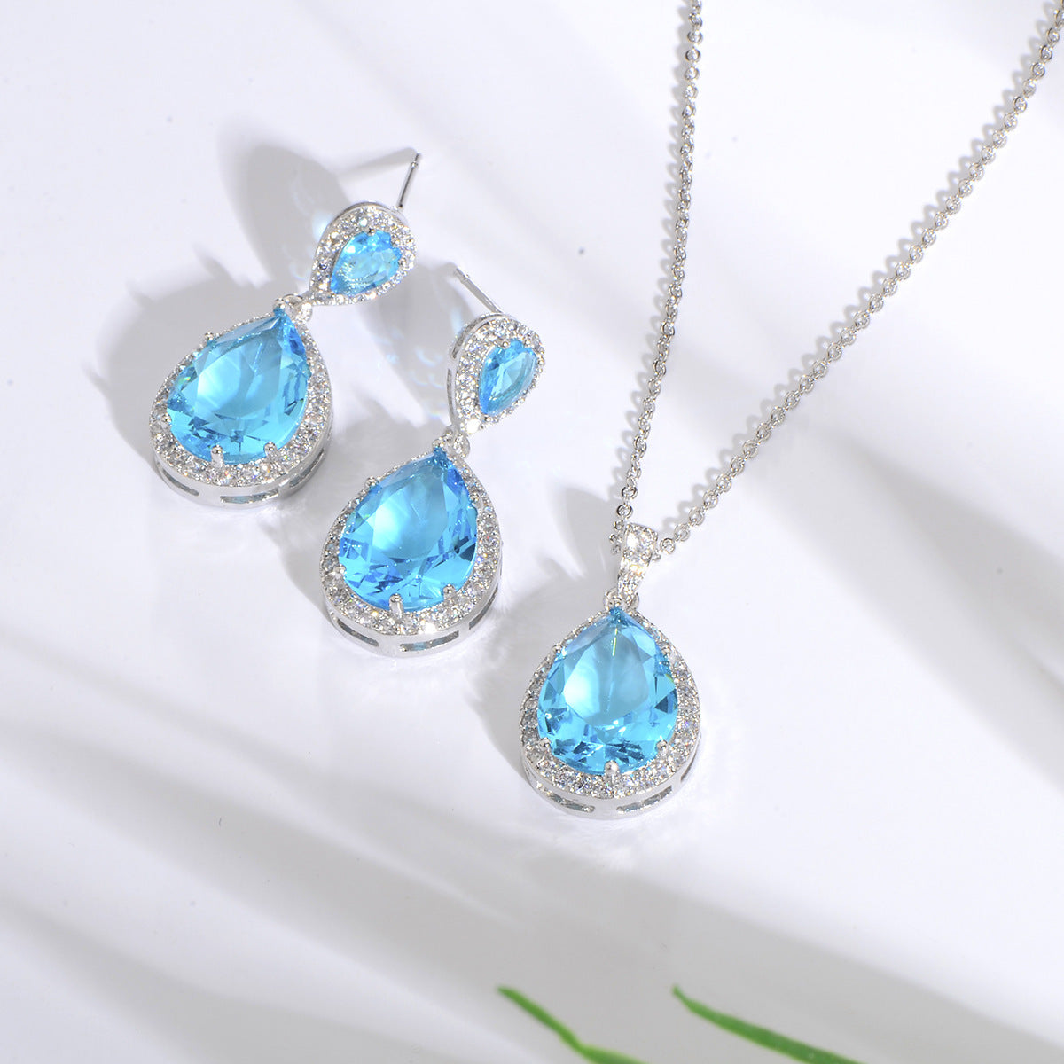 Bright Big Zircon Water Drops Necklace Eardrops Suit Bride Wedding Jewelry Simple Graceful - 𝓢𝓱𝓸𝓹𝓵𝓮𝓬𝔂