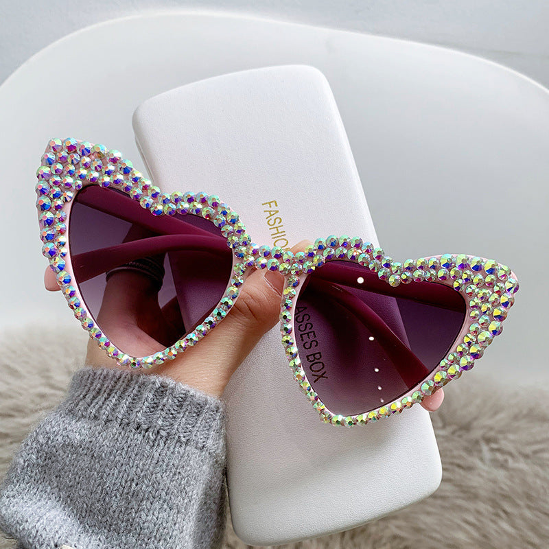 Female Cute Cat Eye Heart-shaped Sun Glasses - 𝓢𝓱𝓸𝓹𝓵𝓮𝓬𝔂