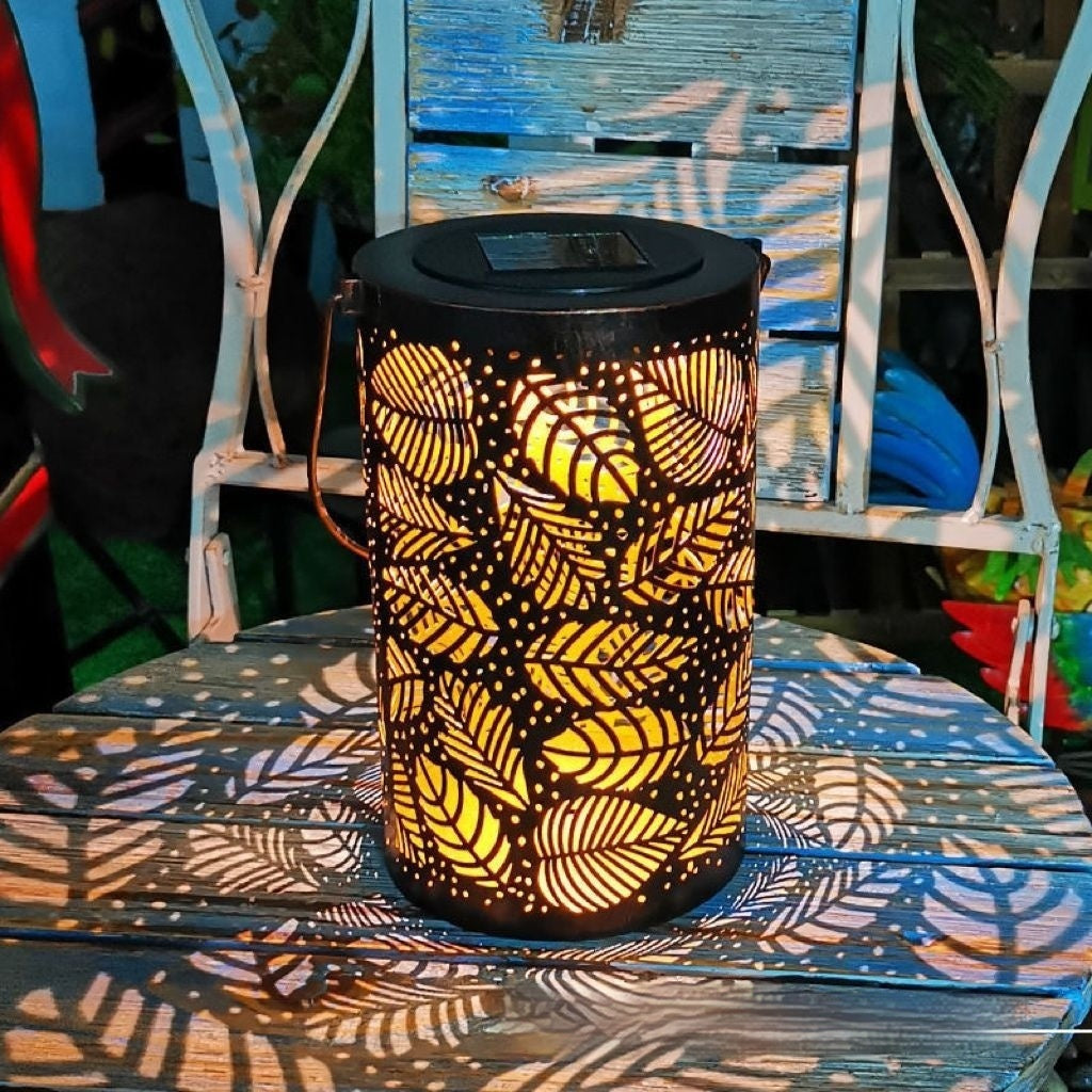 Cross-border Retro Solar Lantern Iron Hollow Storm Lantern Courtyard Decoration Desk Lamp Garden Projection - 𝓢𝓱𝓸𝓹𝓵𝓮𝓬𝔂