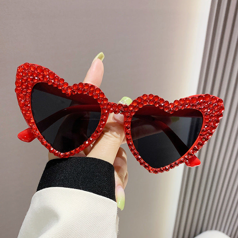 Female Cute Cat Eye Heart-shaped Sun Glasses - 𝓢𝓱𝓸𝓹𝓵𝓮𝓬𝔂