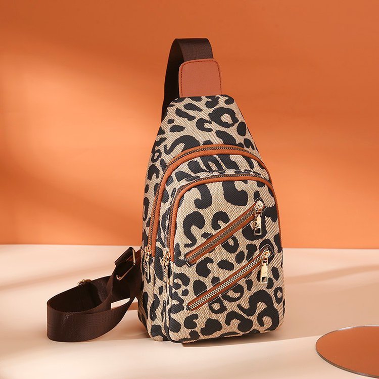 Leopard Print Sling Chest Bag With Headphone Jack Crossbody Backpack Shoulder Bag Women - 𝓢𝓱𝓸𝓹𝓵𝓮𝓬𝔂