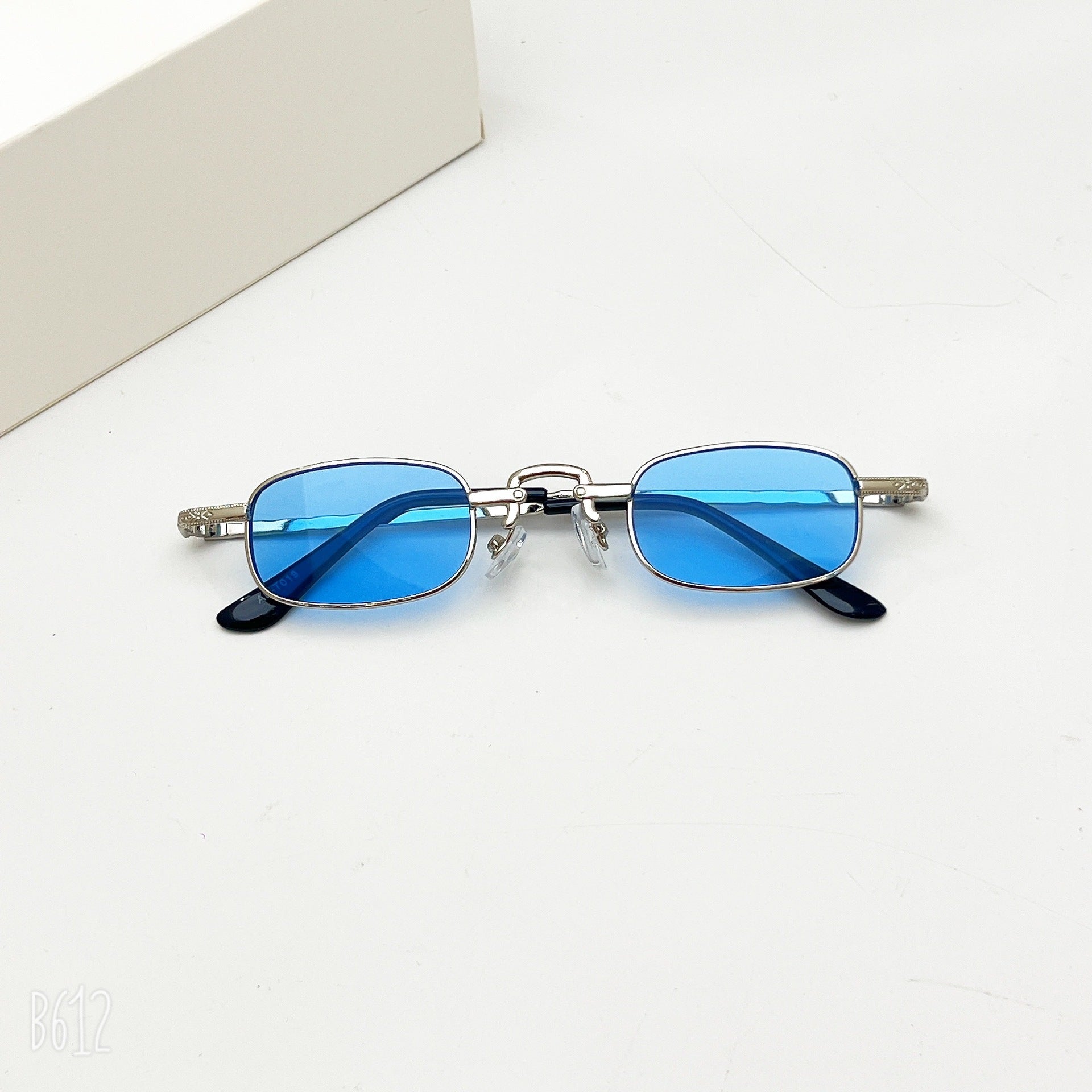 Retro Hip Hop Sunglasses Trend - 𝓢𝓱𝓸𝓹𝓵𝓮𝓬𝔂