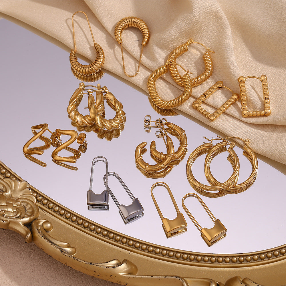 Emani Twist Square Earrings - 𝓢𝓱𝓸𝓹𝓵𝓮𝓬𝔂