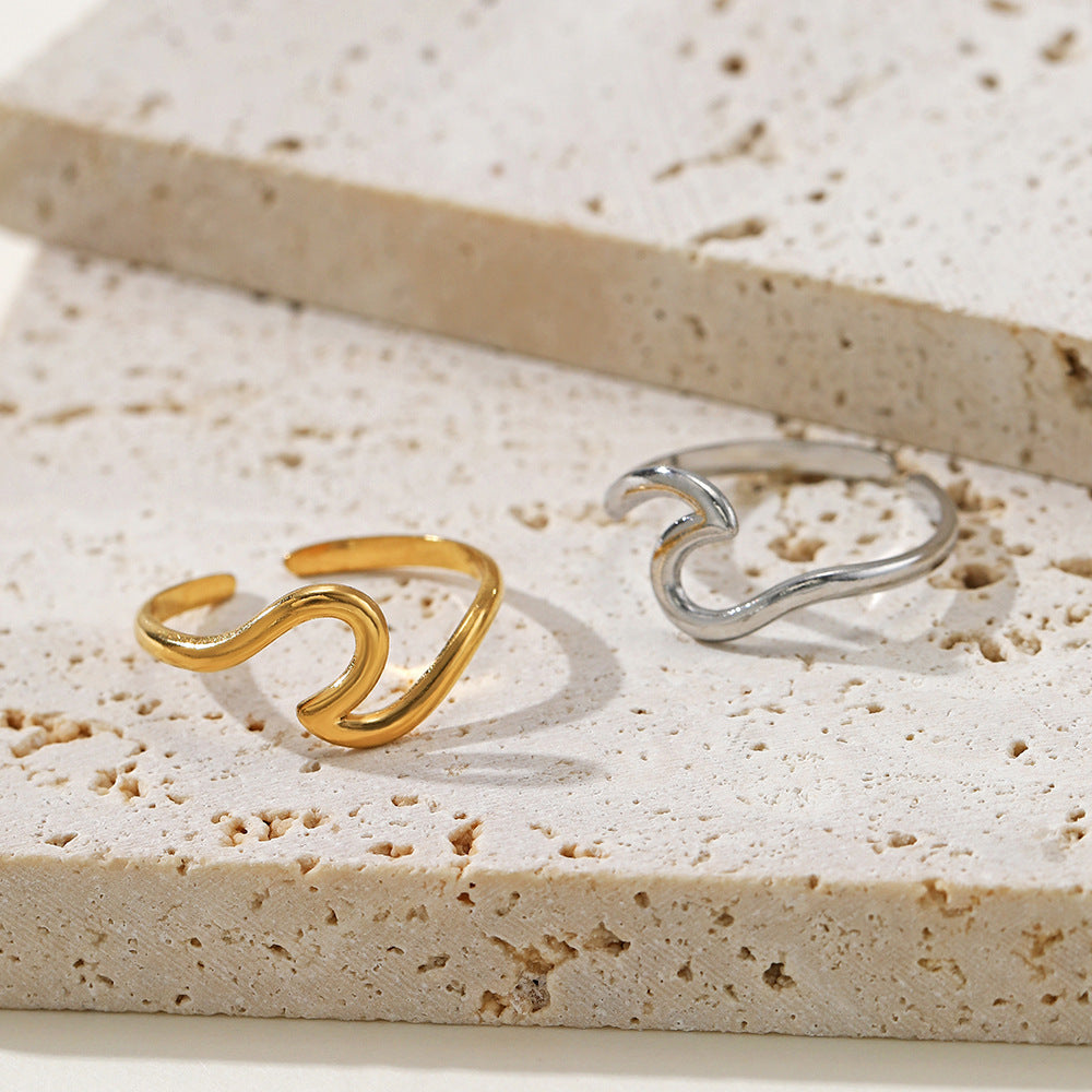 A Niche Design 304 Stainless Steel Hydraulic Ring For Women