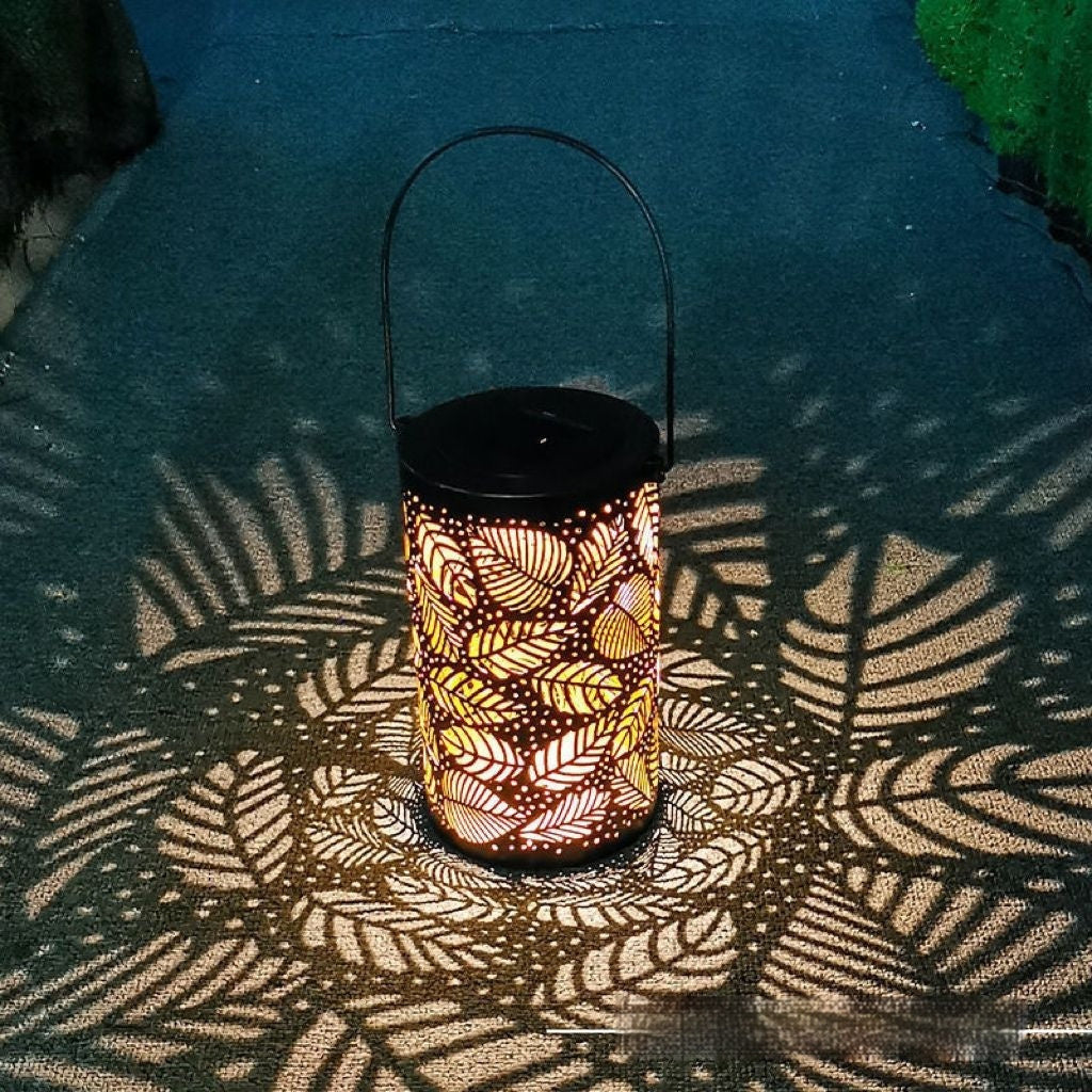 Cross-border Retro Solar Lantern Iron Hollow Storm Lantern Courtyard Decoration Desk Lamp Garden Projection - 𝓢𝓱𝓸𝓹𝓵𝓮𝓬𝔂