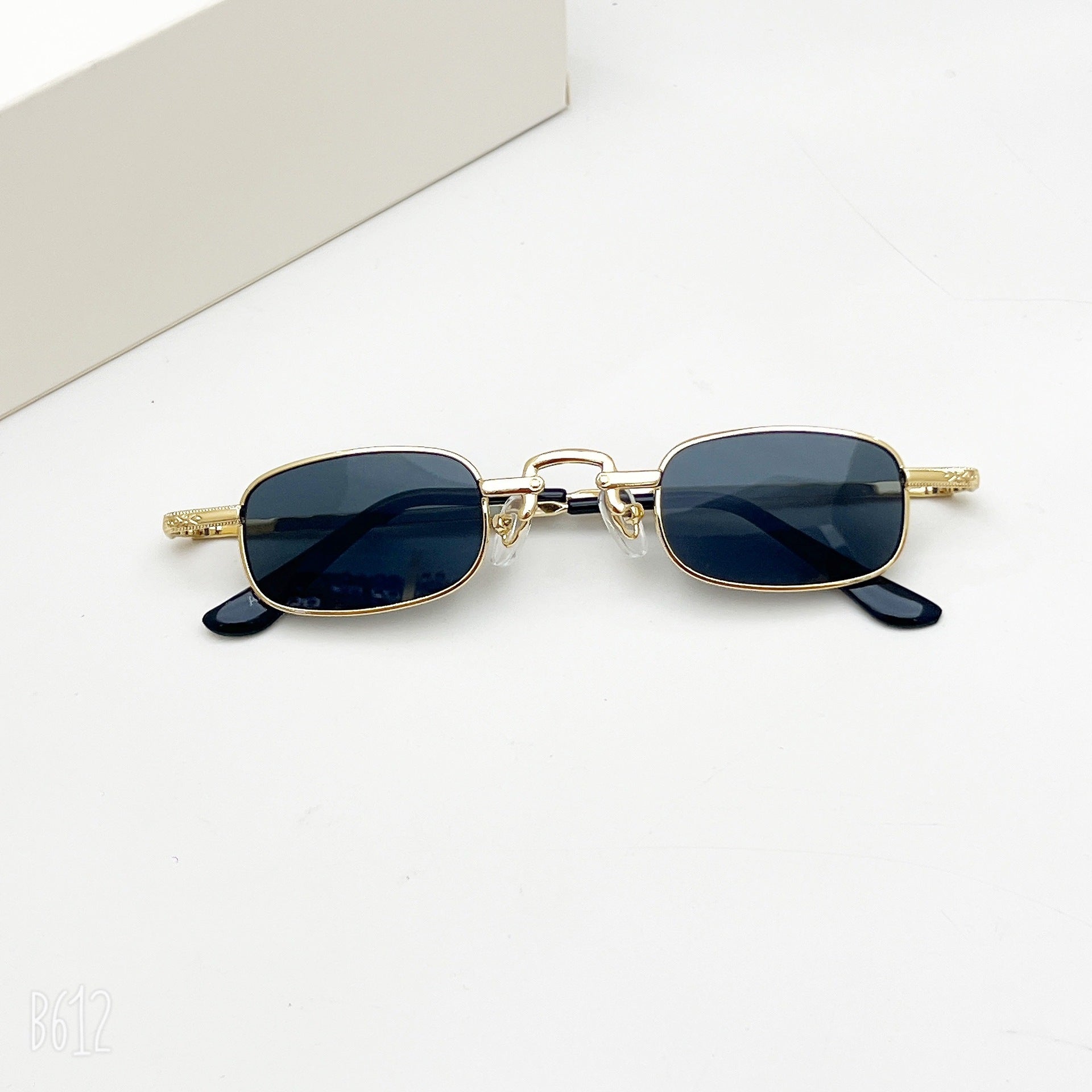 Retro Hip Hop Sunglasses Trend - 𝓢𝓱𝓸𝓹𝓵𝓮𝓬𝔂