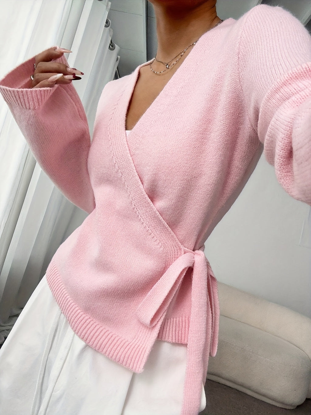 Women's Elegant Lace-up Long Sleeve Knitted Top